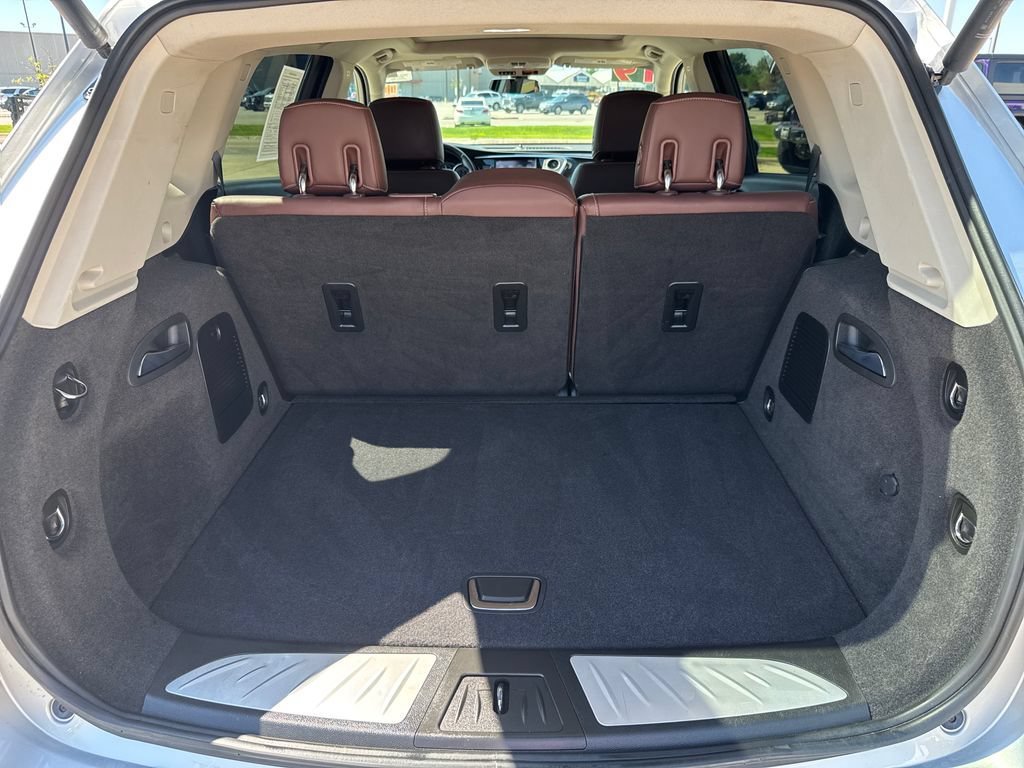 Certified 2019 Buick Envision Essence FWD image 32
