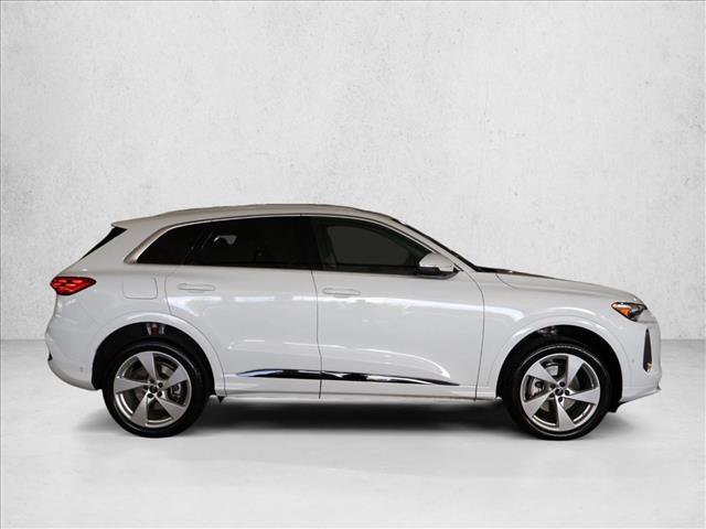 Used 2025 Audi Q5 Premium w/ Premium Plus AWD/4WD image 4
