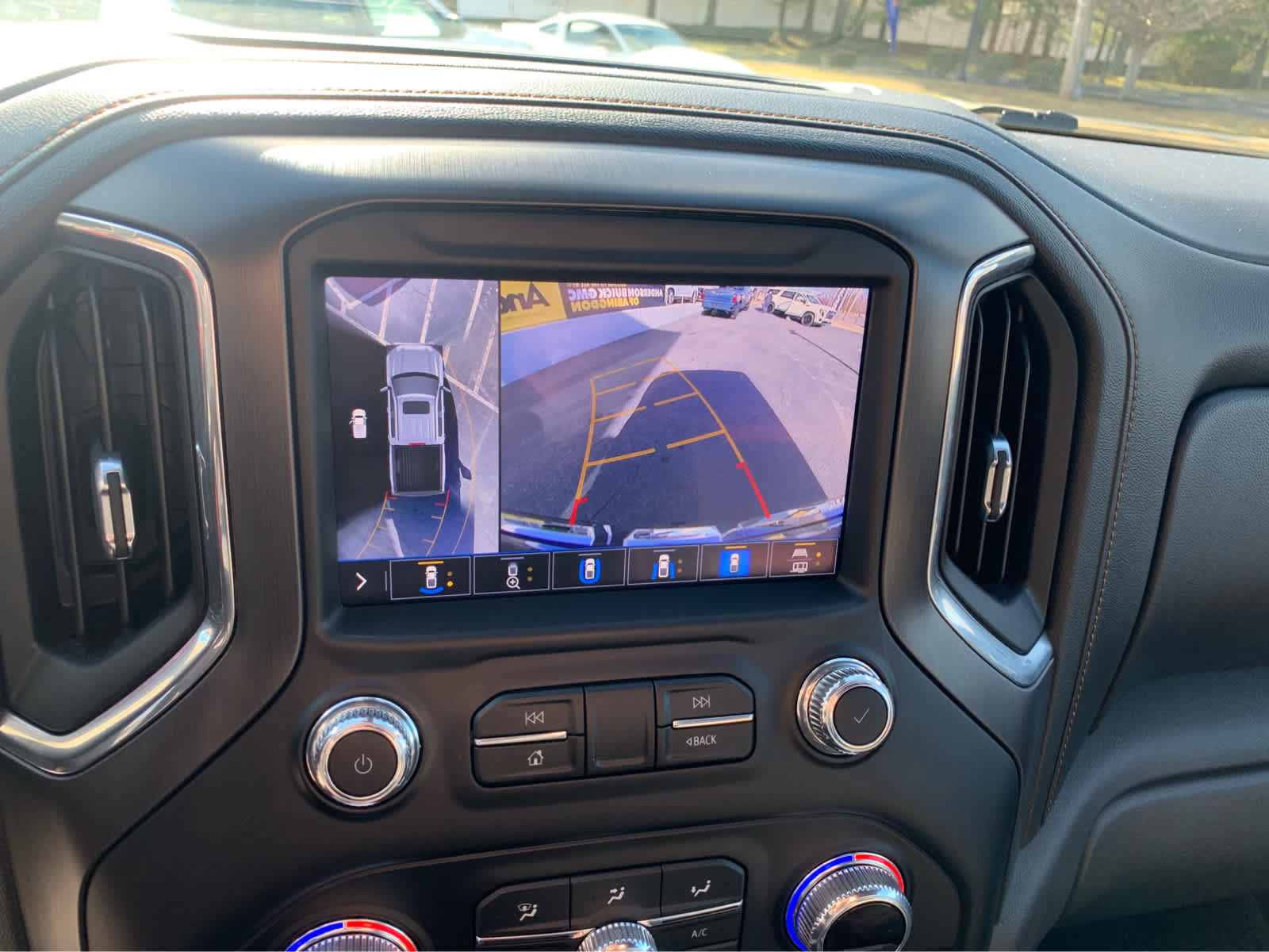 Used 2020 GMC Sierra 1500 AT4 w/ AT4 Premium Package image 18