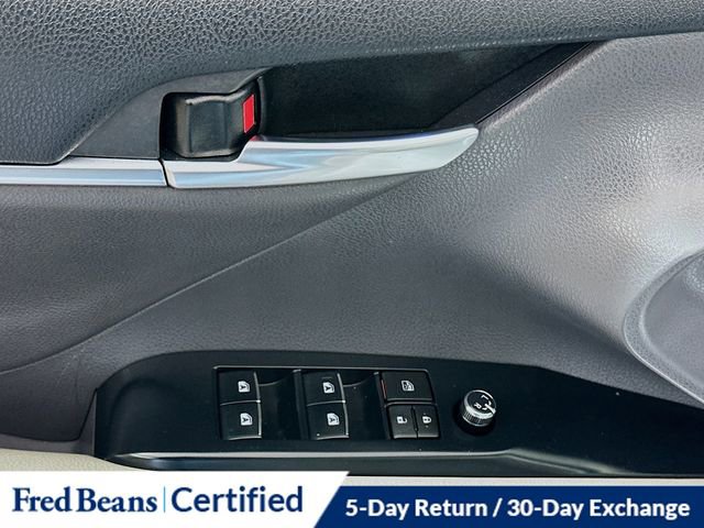 Used 2020 Toyota Camry XSE image 18