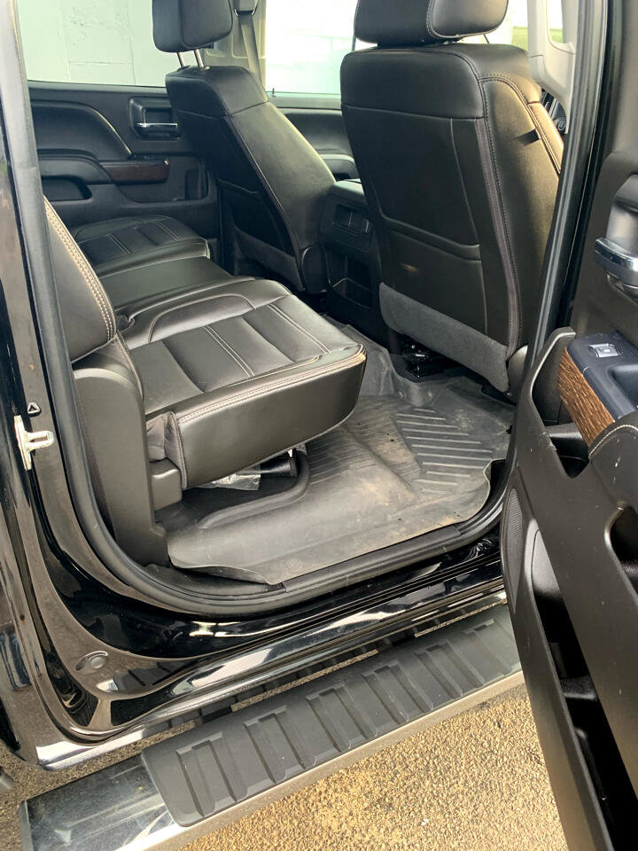 Used 2019 GMC Sierra 3500 Denali w/ Duramax Plus Package image 16