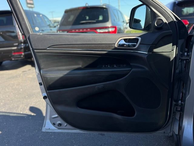Used 2015 Jeep Grand Cherokee Limited image 10