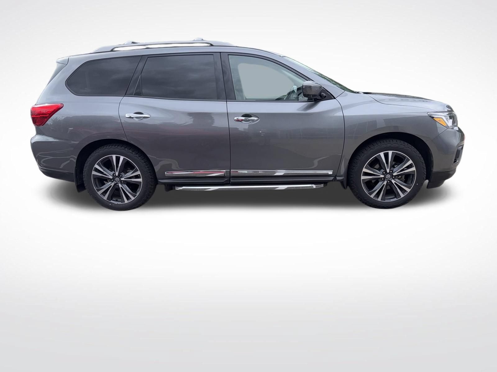 Used 2020 Nissan Pathfinder Platinum w/ Cargo Package AWD/4WD image 2