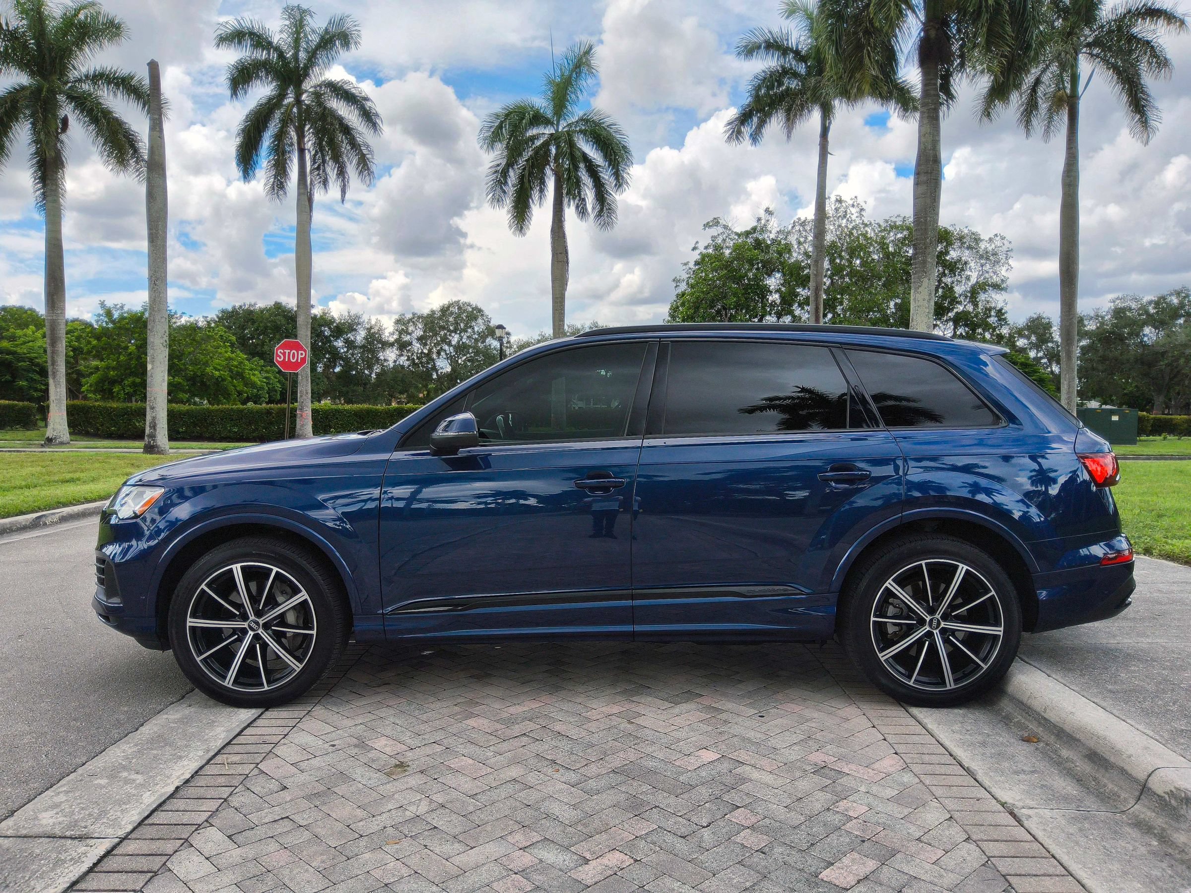 Used 2021 Audi Q7 3.0T Premium Plus AWD/4WD image 23