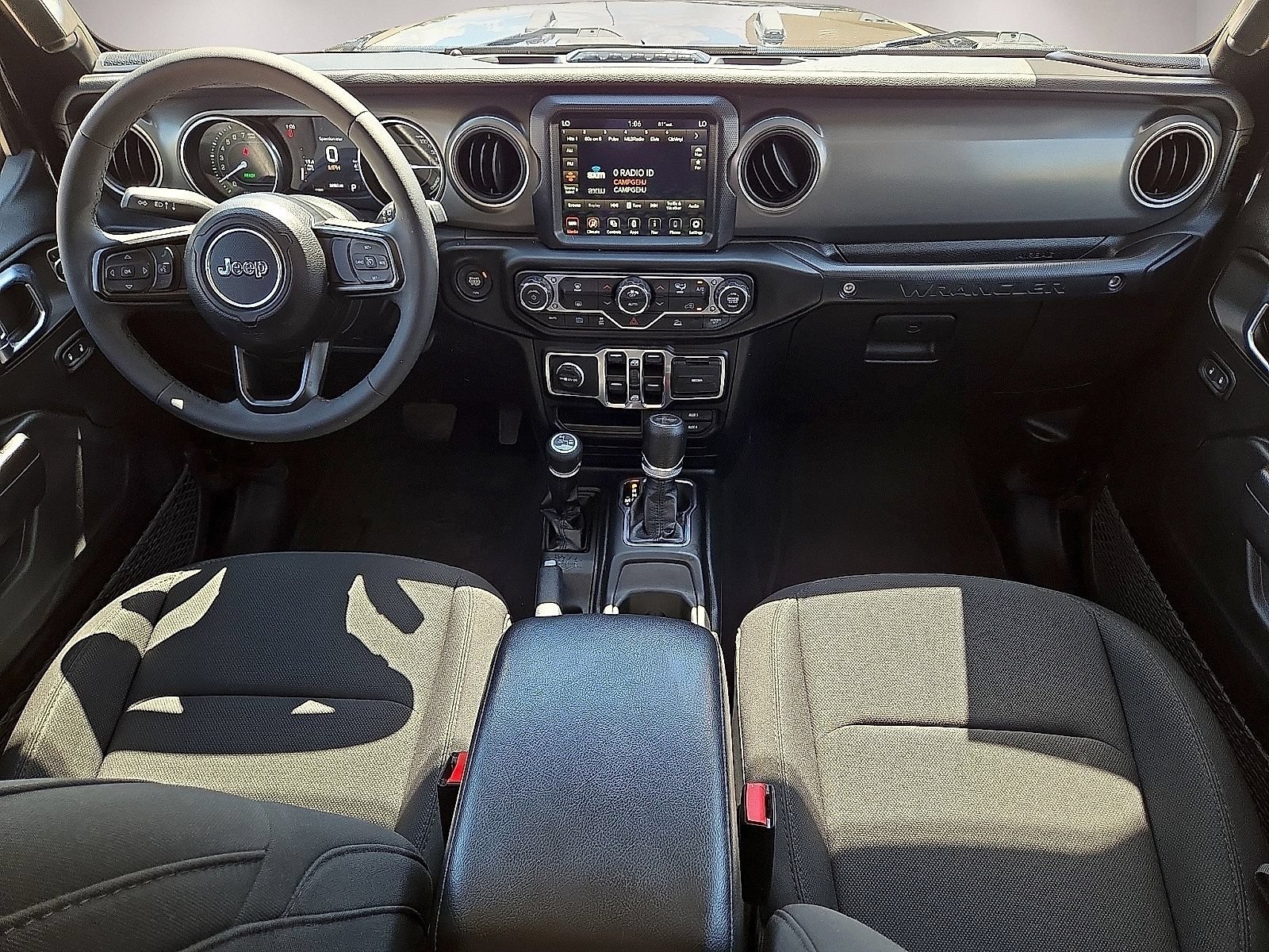Used 2023 Jeep Wrangler Unlimited AWD/4WD image 17