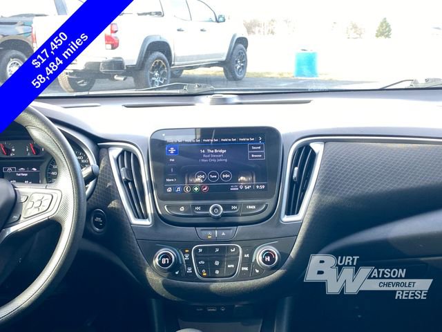 Used 2023 Chevrolet Malibu LT image 19
