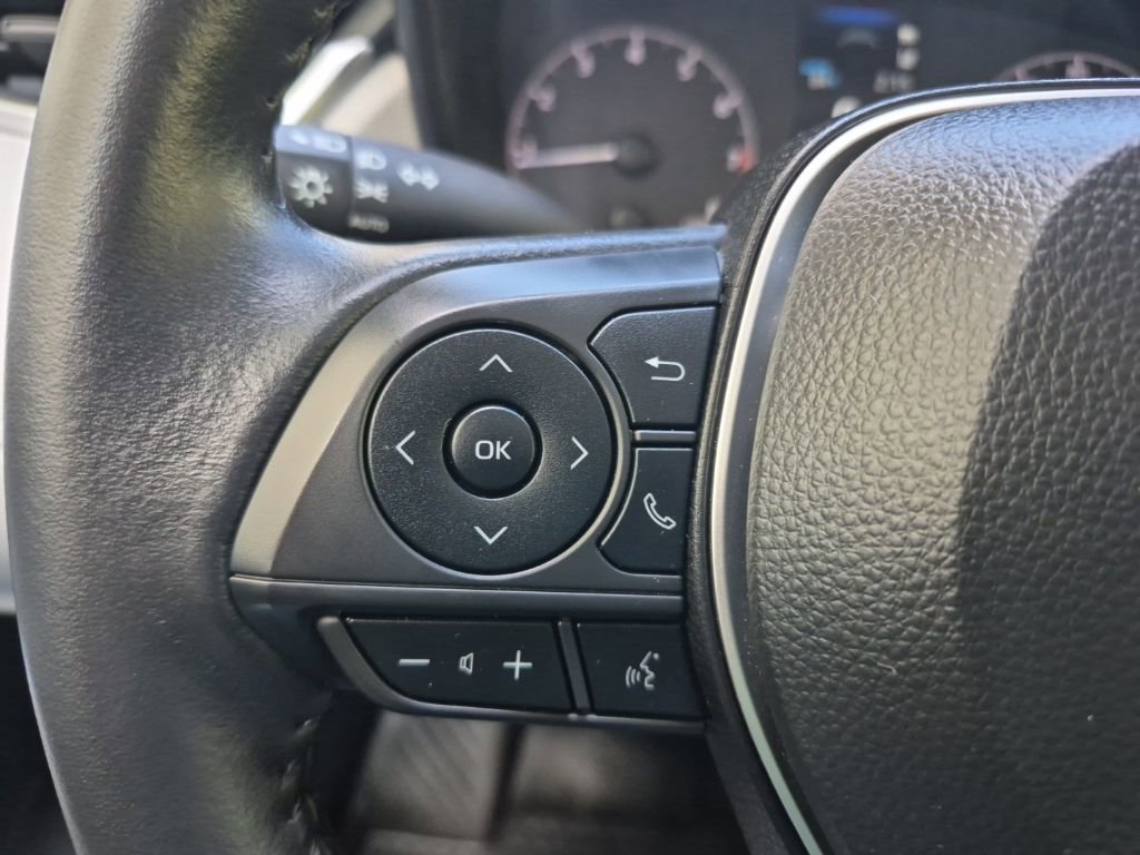 Used 2024 Toyota Corolla Cross LE image 18