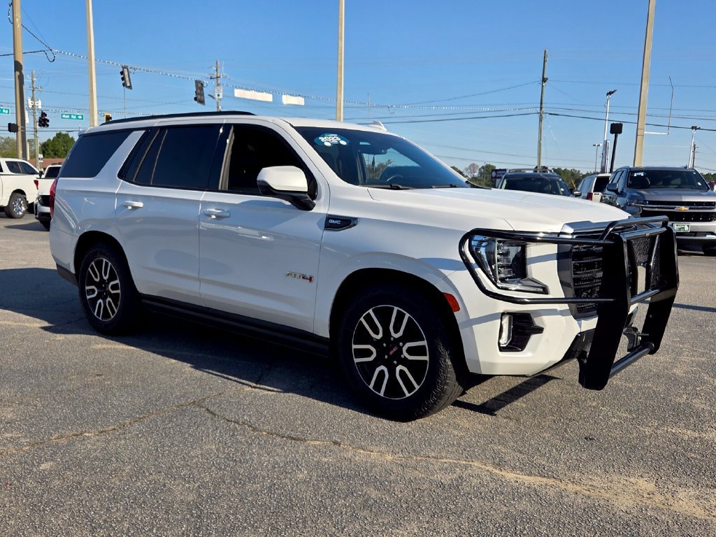 Certified 2023 GMC Yukon AT4 w/ AT4 Premium Plus Package AWD/4WD image 18