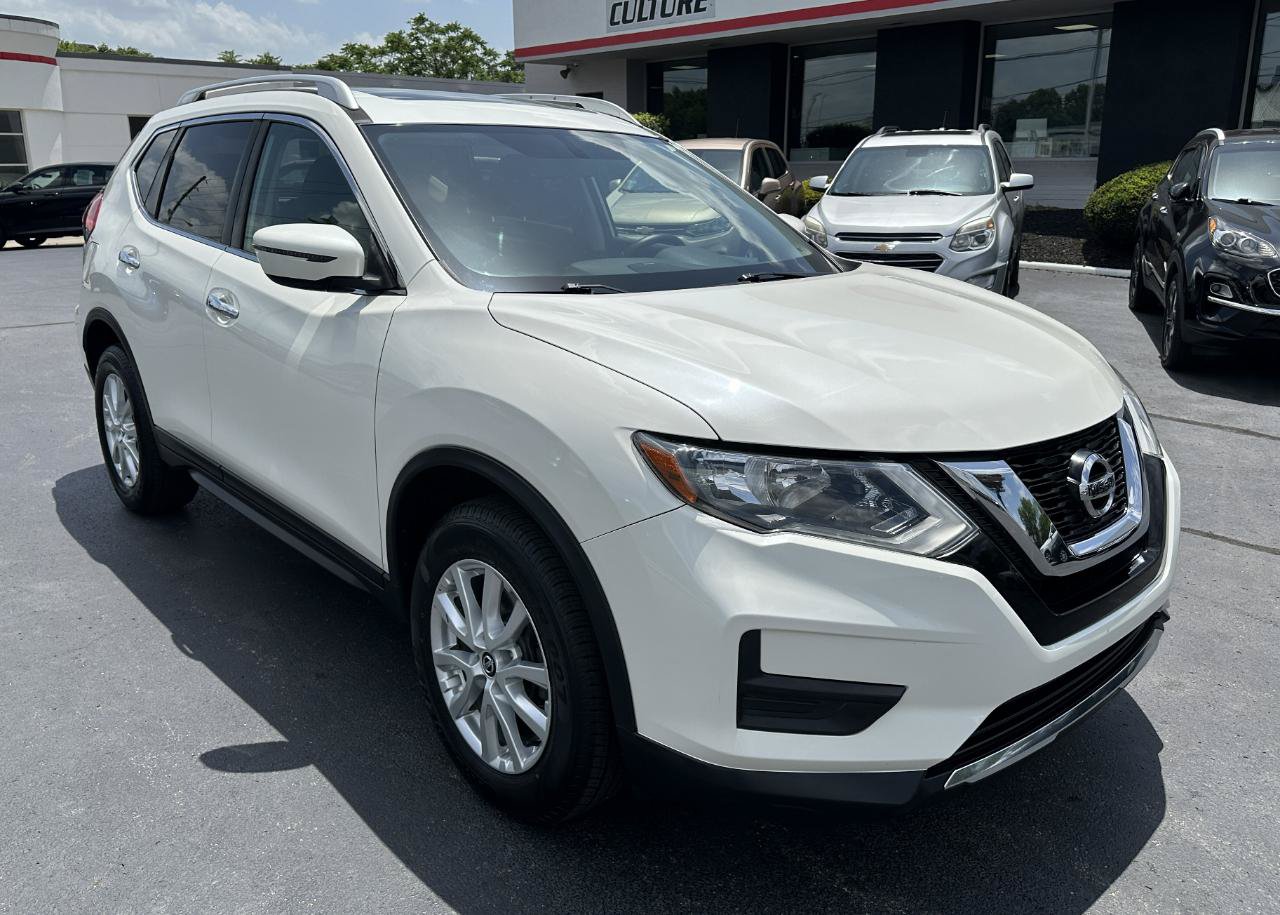 Used 2017 Nissan Rogue SV AWD/4WD image 3