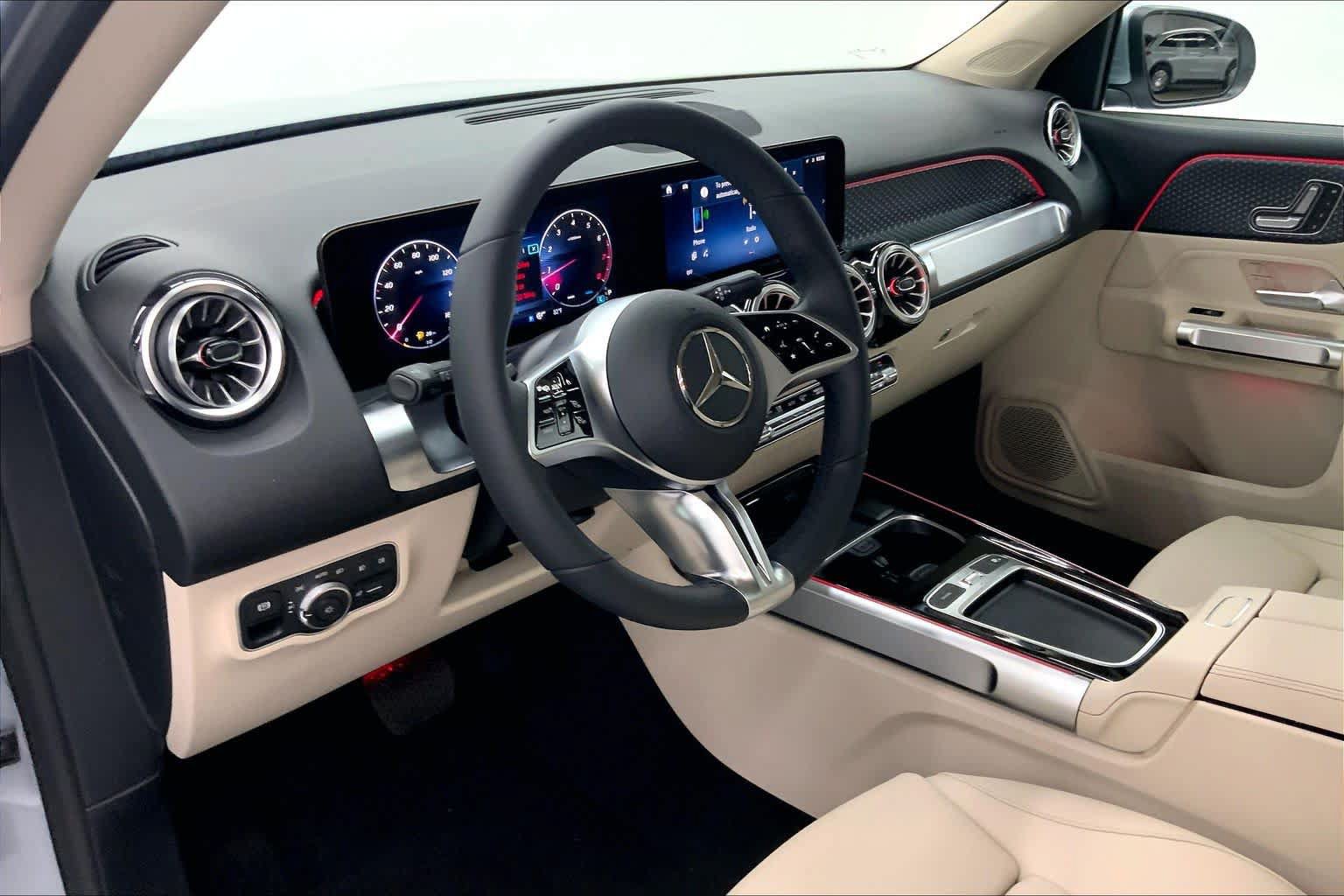 New 2026 Mercedes-Benz GLB 250 image 21