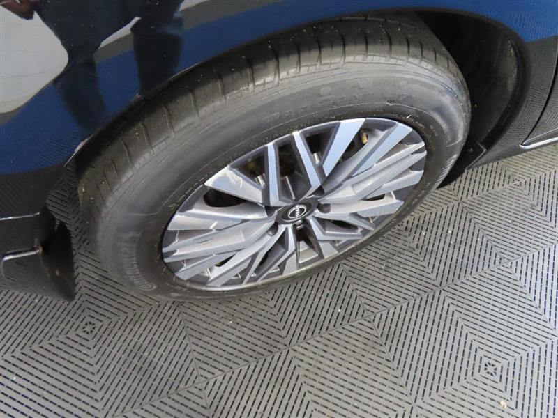 Used 2023 Nissan Altima 2.5 SV FWD image 8