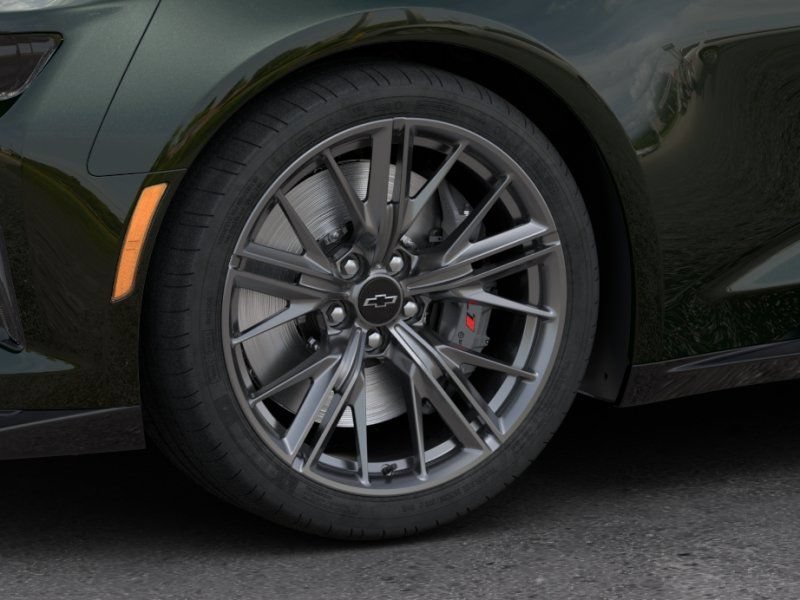 Used 2020 Chevrolet Camaro ZL1 RWD image 7