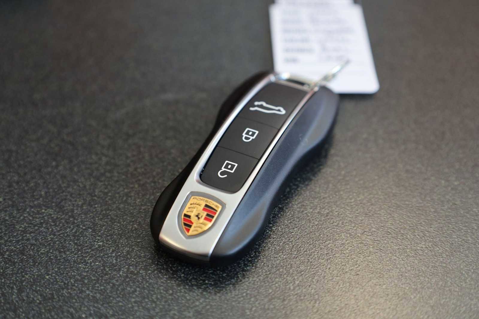 New 2026 Porsche Cayenne Coupe image 42