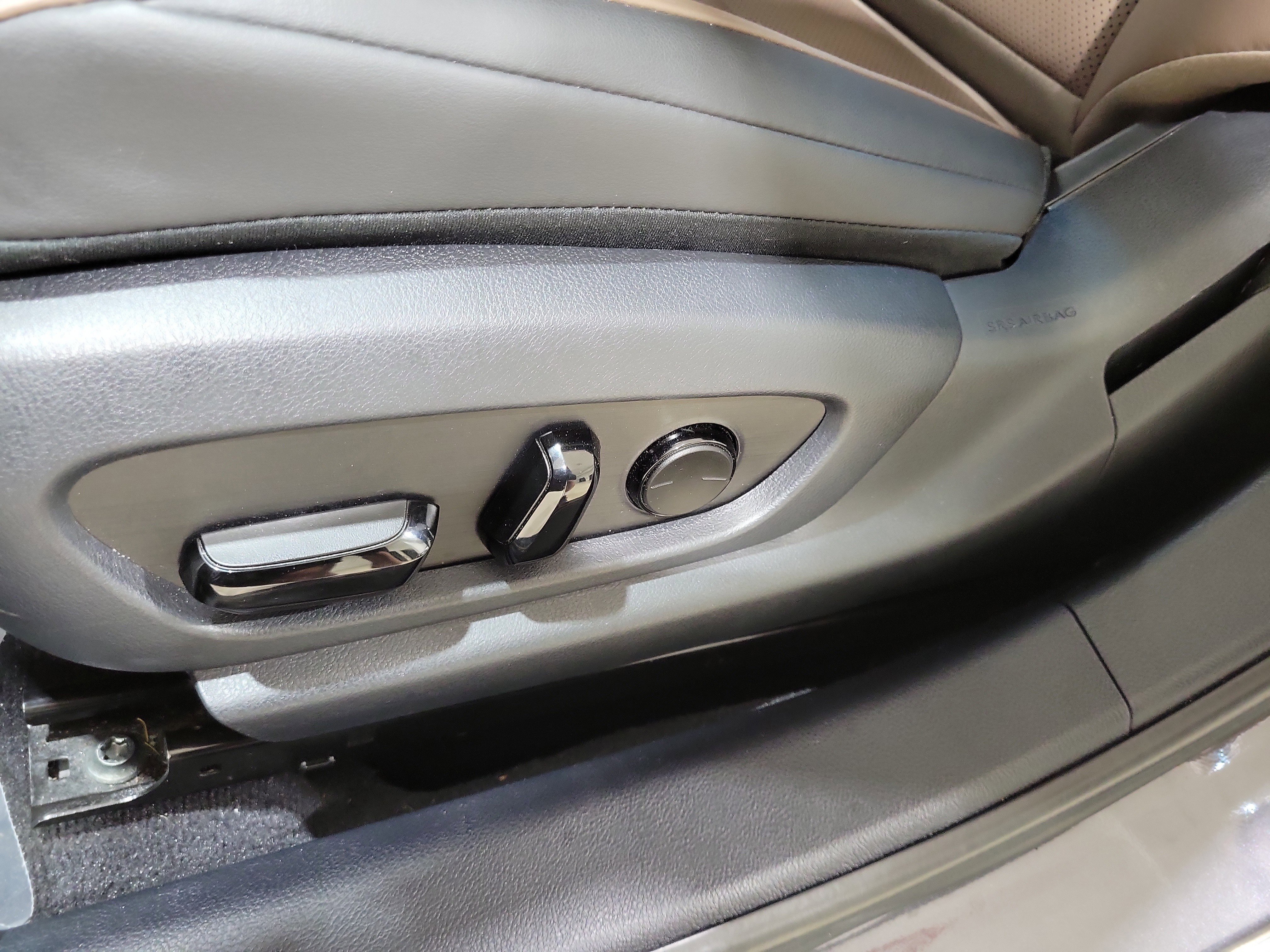 Used 2023 Lexus ES 350 w/ Accessory Package (Z2) image 11