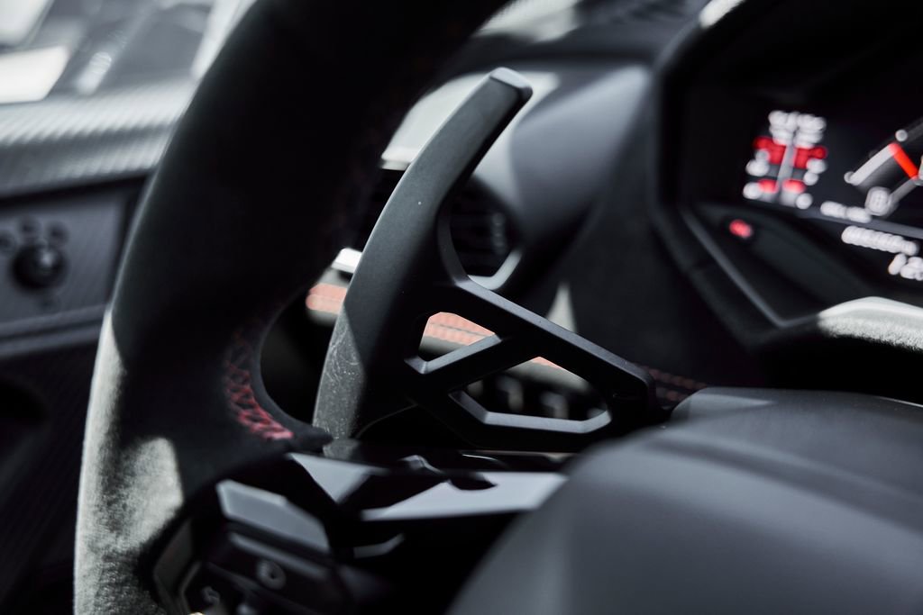 Used 2024 Lamborghini Huracan STO RWD image 56