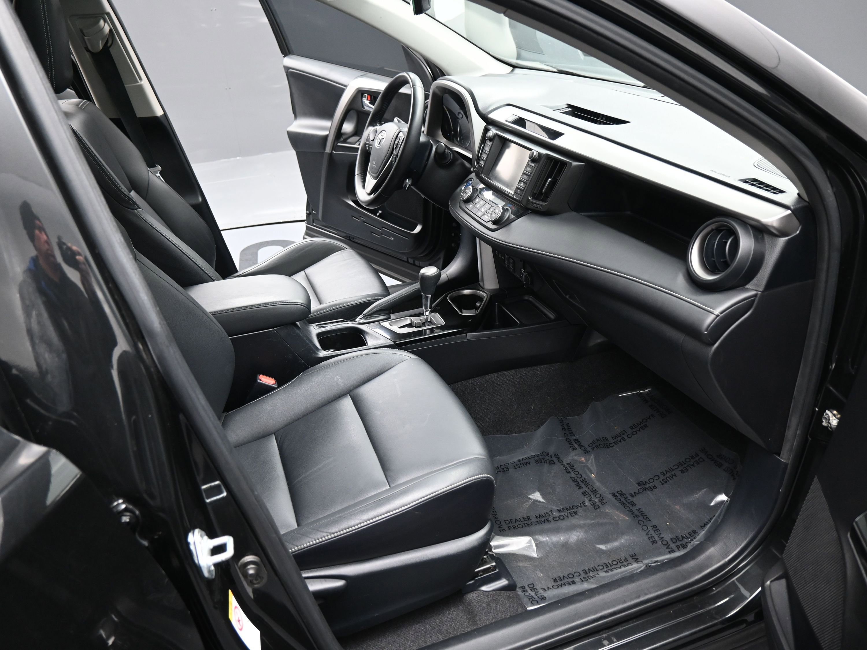 Used 2016 Toyota RAV4 Limited AWD/4WD image 20