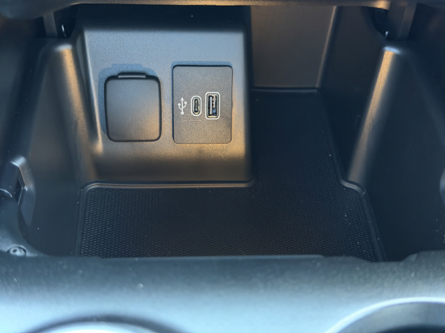 Used 2025 Ford Explorer ST w/ Sun And Sound Package RWD image 31