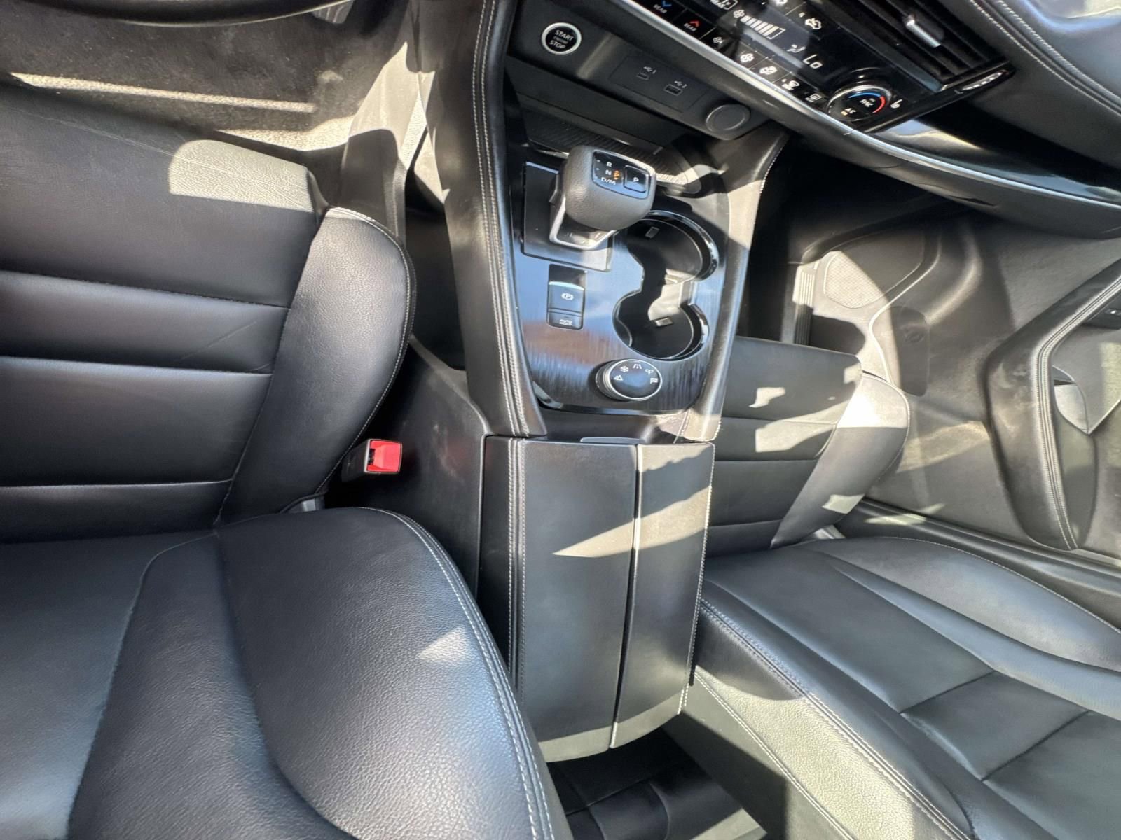 Used 2022 Nissan Rogue SL image 25