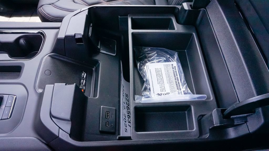 New 2025 GMC Sierra 1500 AT4 w/ AT4 Premium Package image 32