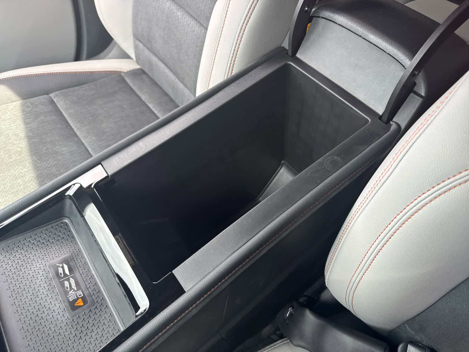 New 2025 Chevrolet Blazer EV SS w/ Performance Package AWD/4WD image 24