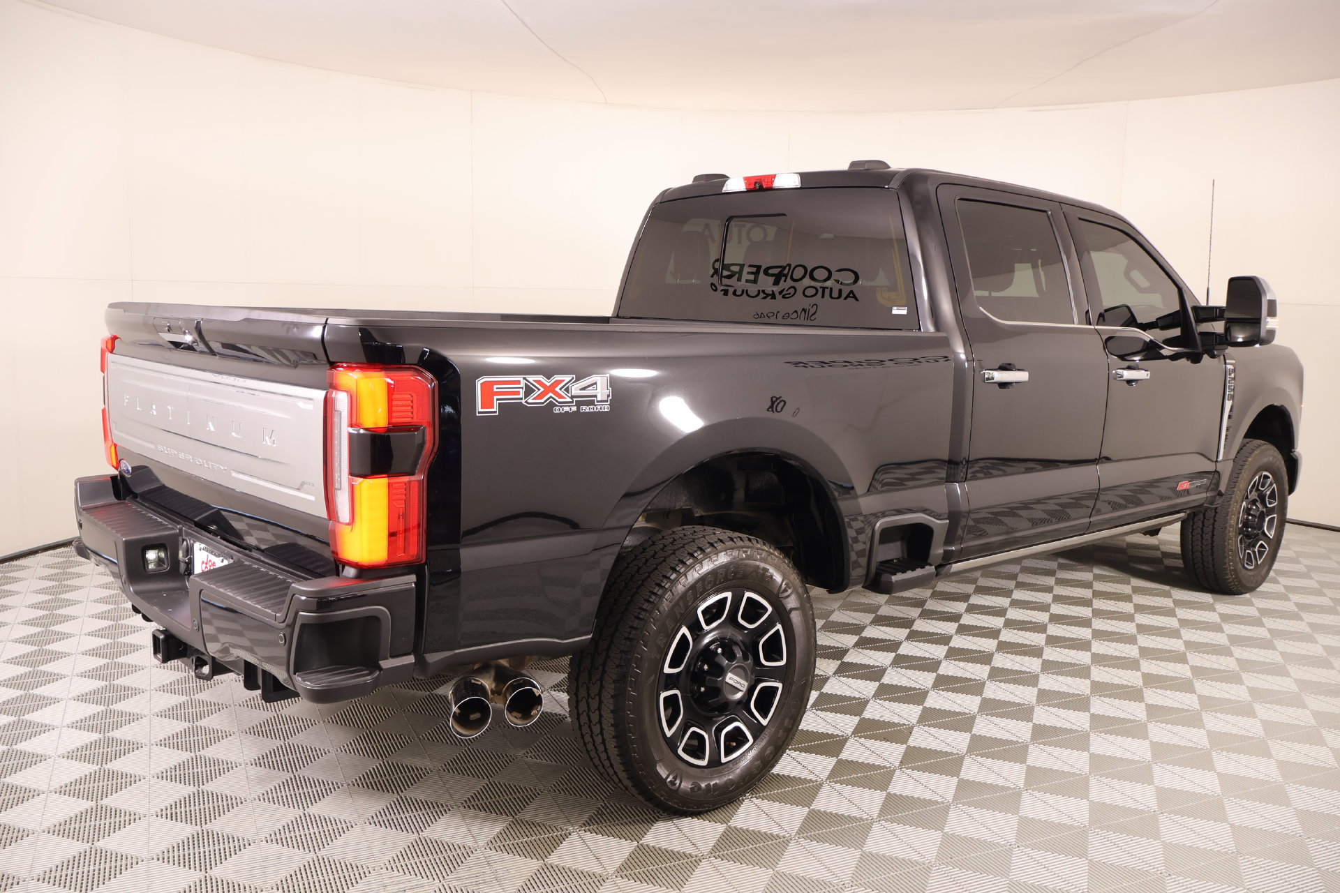 Used 2024 Ford F250 Platinum AWD/4WD image 21