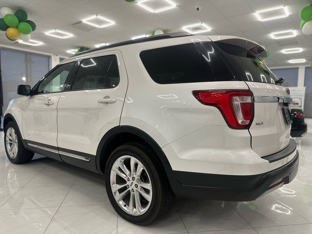 Used 2019 Ford Explorer XLT w/ Equipment Group 202A image 10