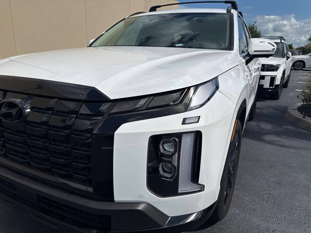 Used 2025 Hyundai Palisade XRT AWD/4WD image 3
