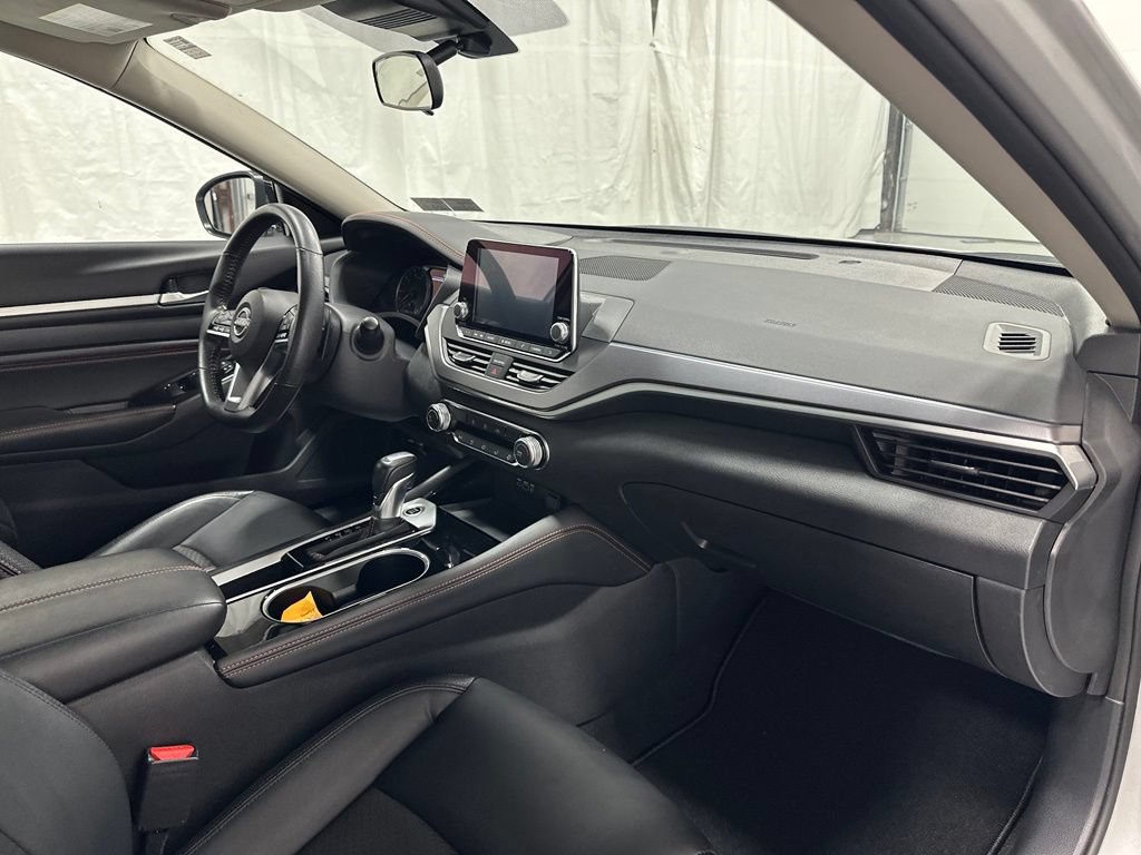 Used 2023 Nissan Altima 2.5 SR FWD image 59