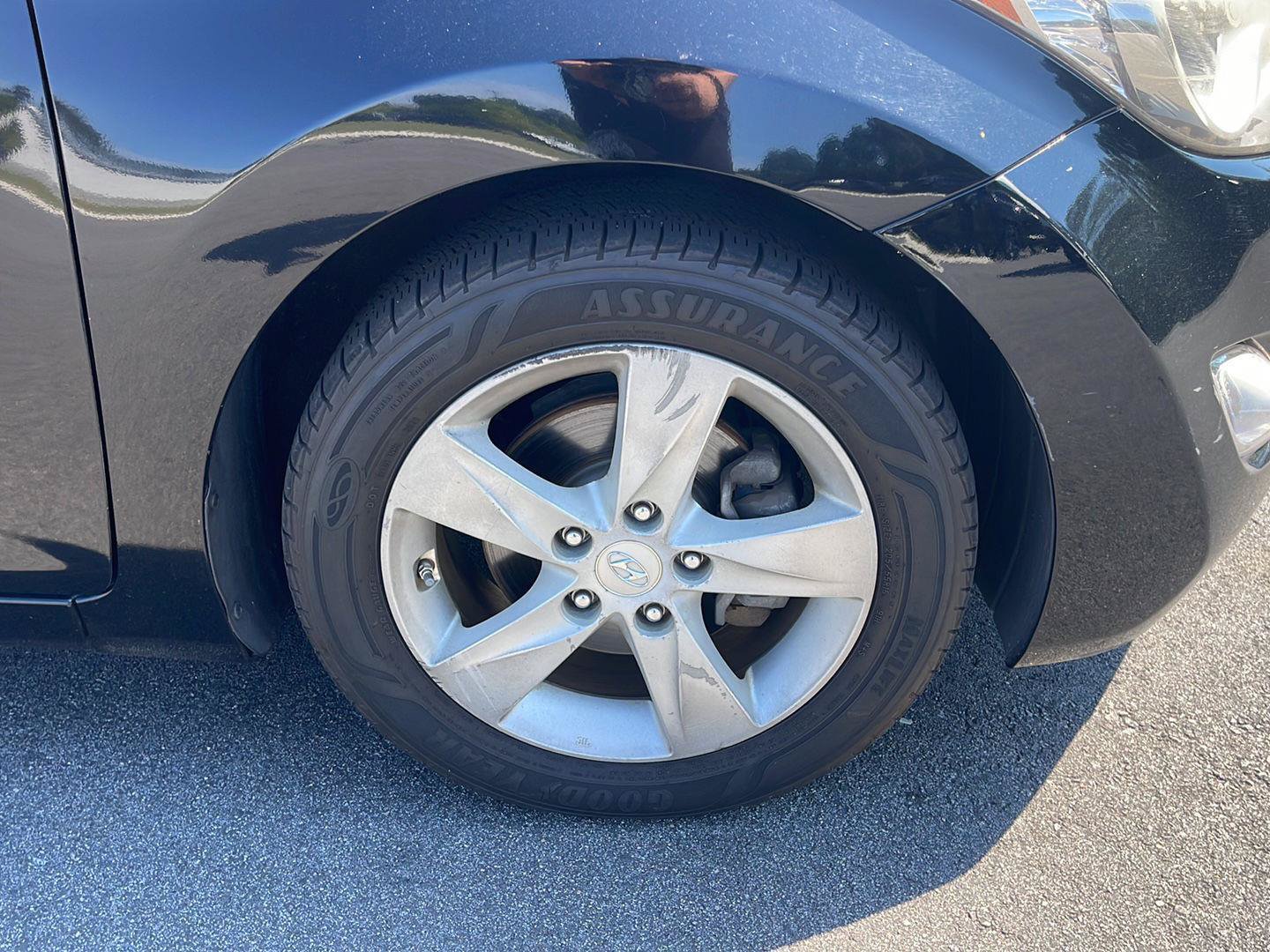 Used 2013 Hyundai Elantra GLS w/ Preferred Pkg FWD image 9