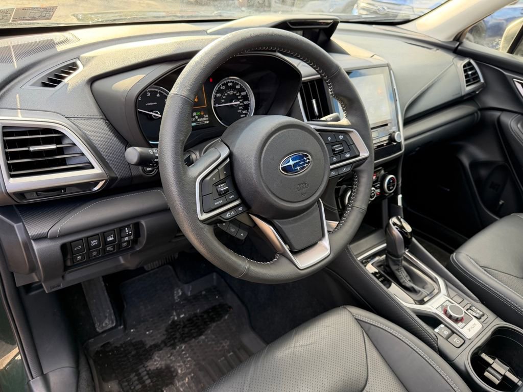 Used 2023 Subaru Forester Touring image 17
