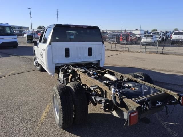Used 2025 GMC Sierra 3500 Pro w/ Convenience Package AWD/4WD image 4