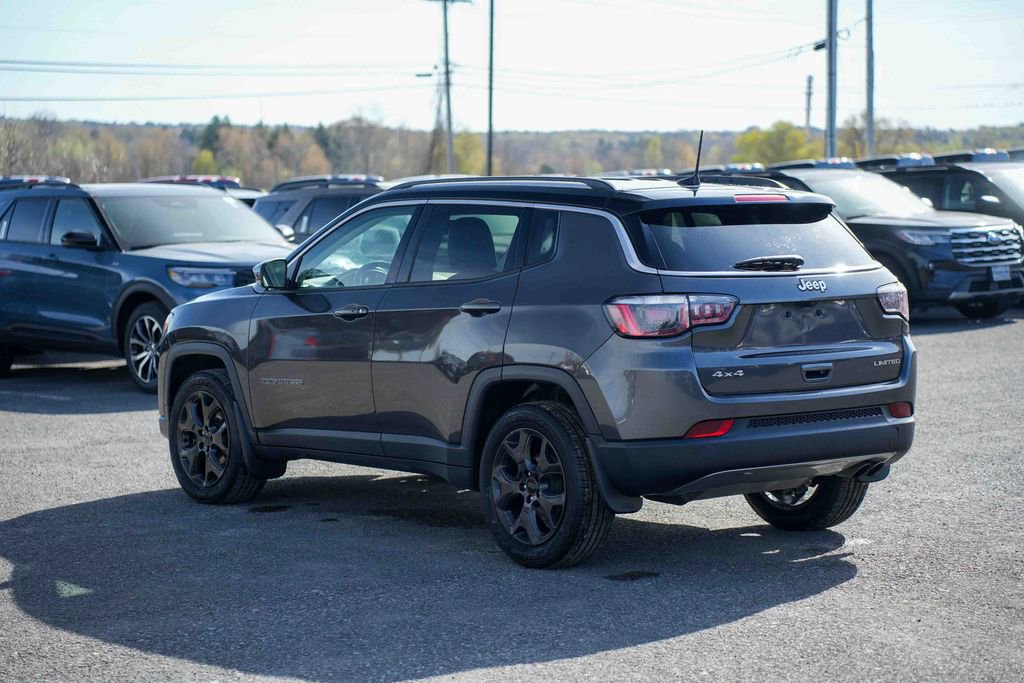 Used 2018 Jeep Compass Limited w/ Navigation Group AWD/4WD image 7