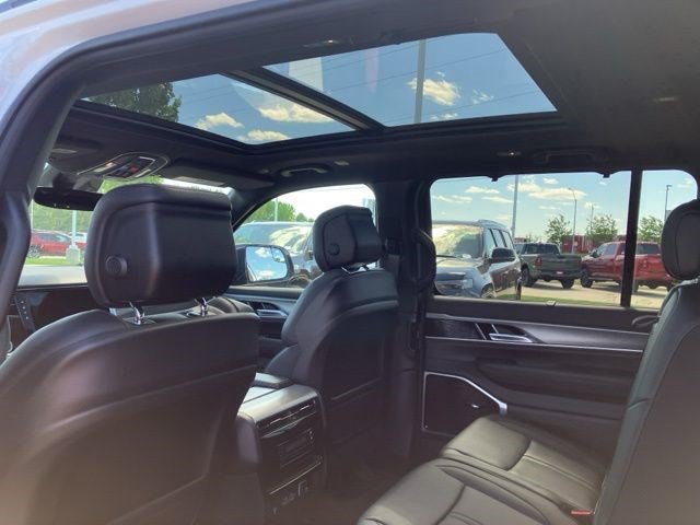 New 2026 Jeep Grand Wagoneer L Limited AWD/4WD image 29