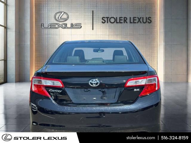 Used 2014 Toyota Camry SE FWD image 9