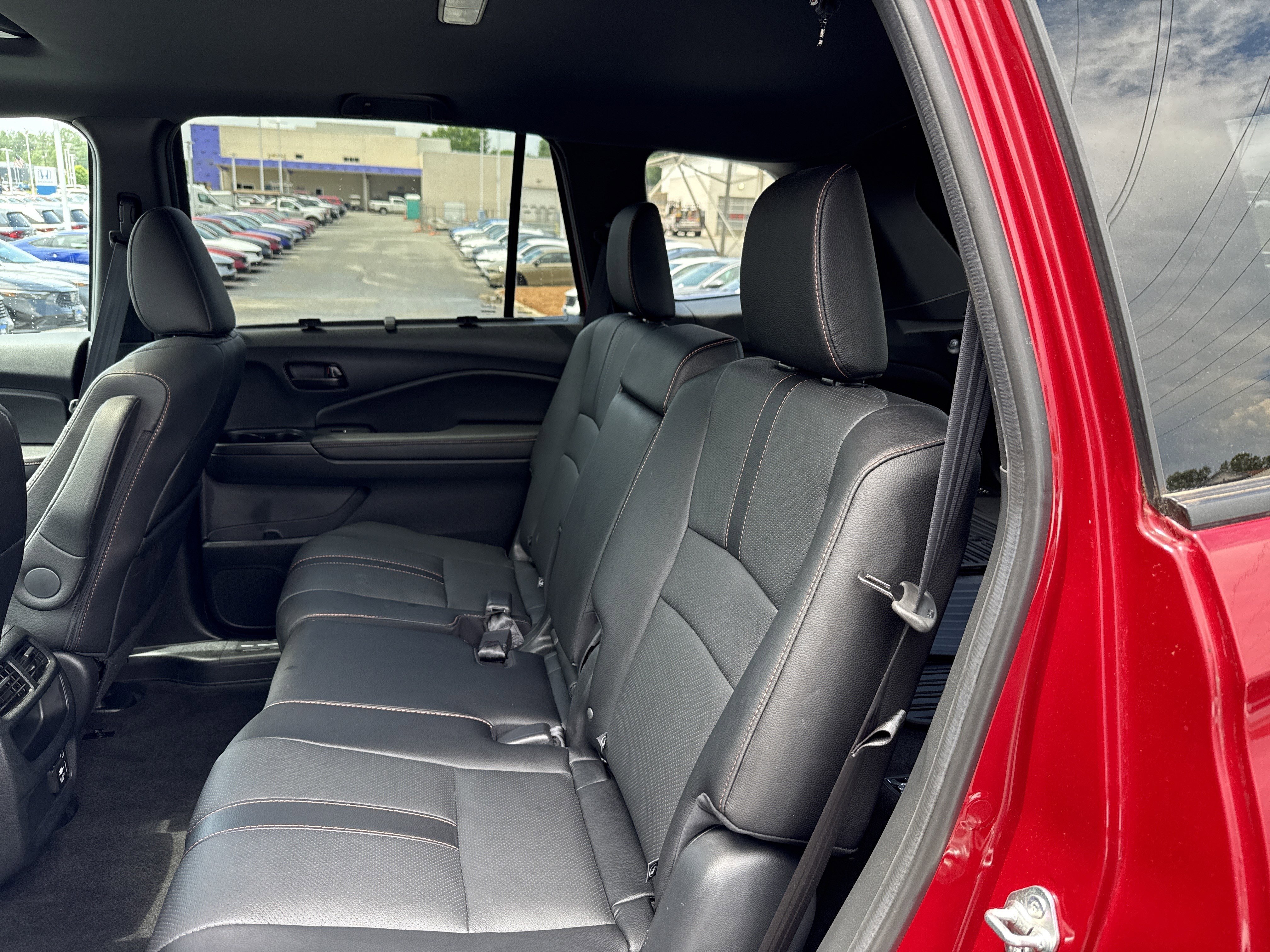 Certified 2022 Honda Passport TrailSport image 32
