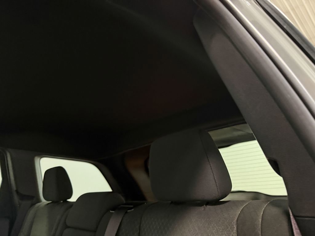 Used 2019 Jeep Grand Cherokee Laredo AWD/4WD image 51