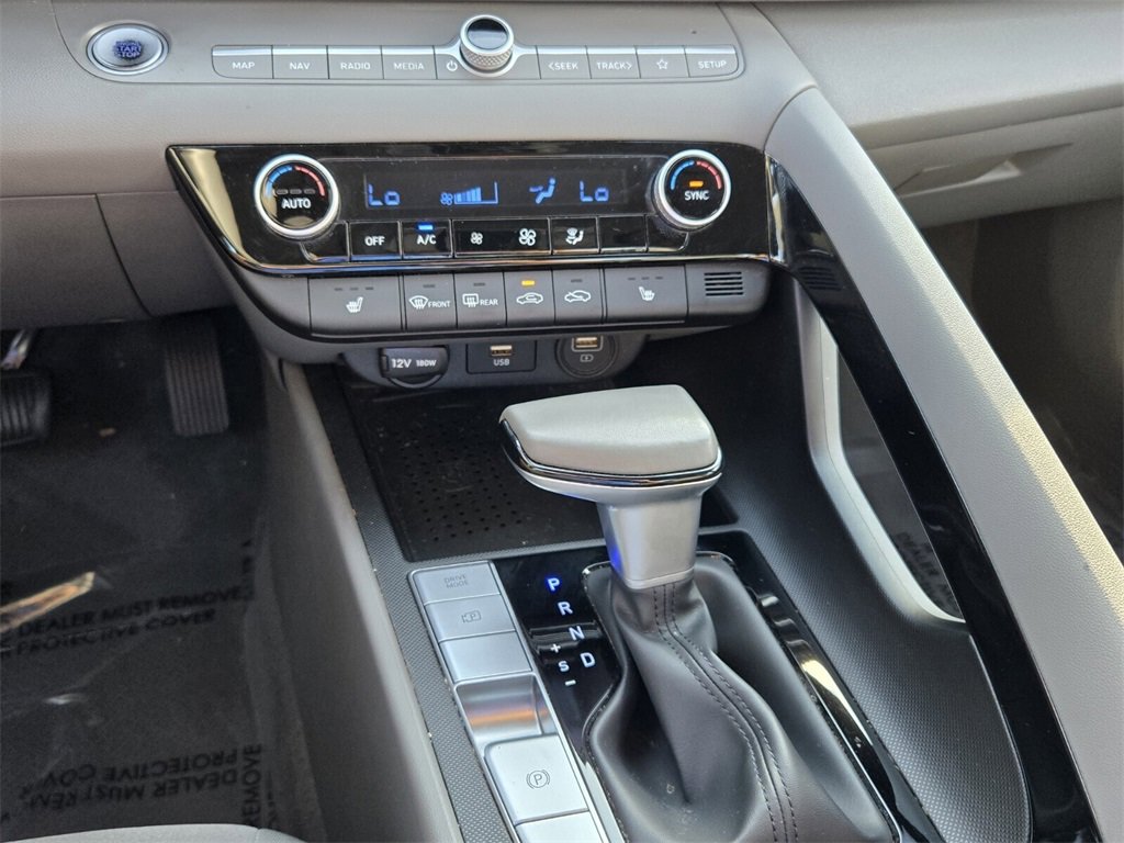 Certified 2023 Hyundai Elantra SEL w/ Convenience Package image 18