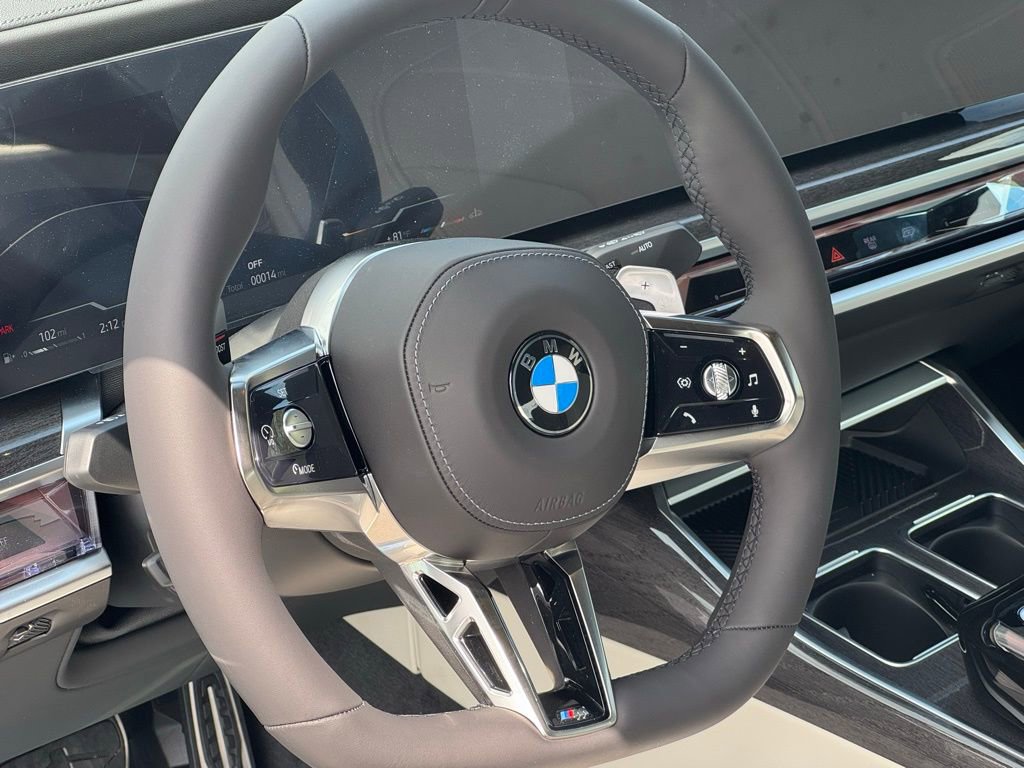 New 2026 BMW 760i xDrive w/ Premium Package AWD/4WD image 13