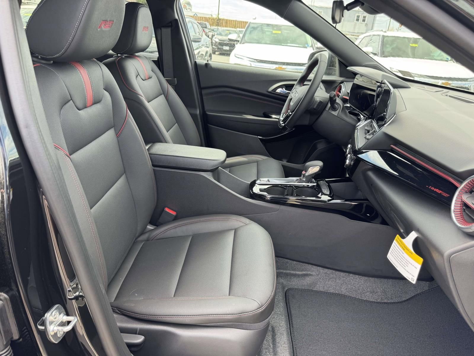 New 2026 Chevrolet Trax RS w/ Driver Confidence Package FWD image 28