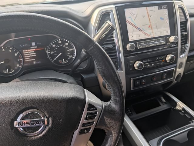 Used 2020 Nissan Titan SV w/ SV Convenience Package RWD image 5
