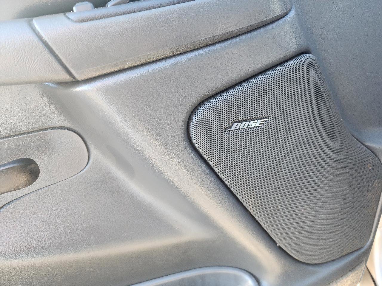 Used 2004 Chevrolet Avalanche Z71 w/ Sun And Sound Package image 12