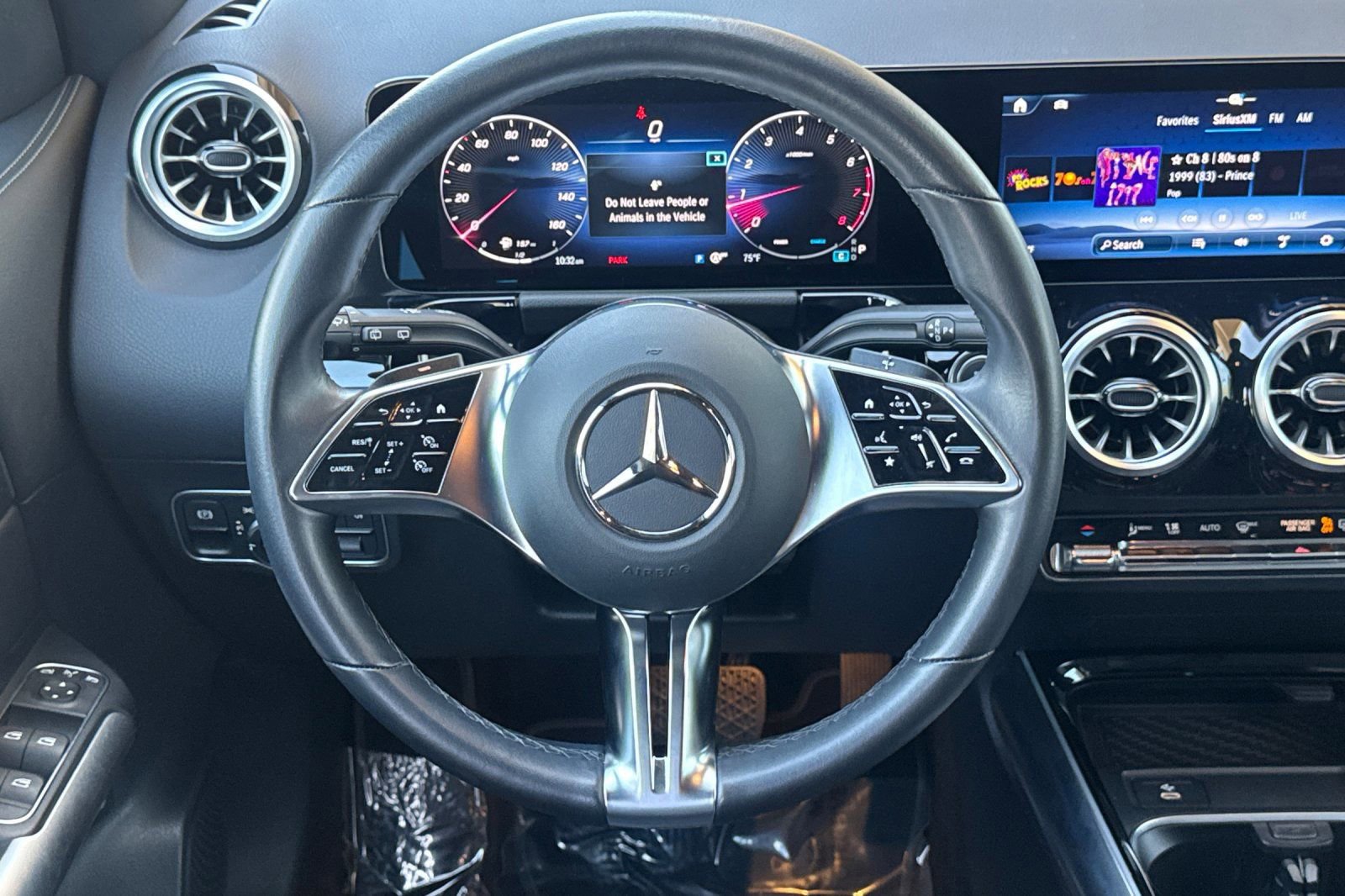 Used 2025 Mercedes-Benz GLA 250 image 15