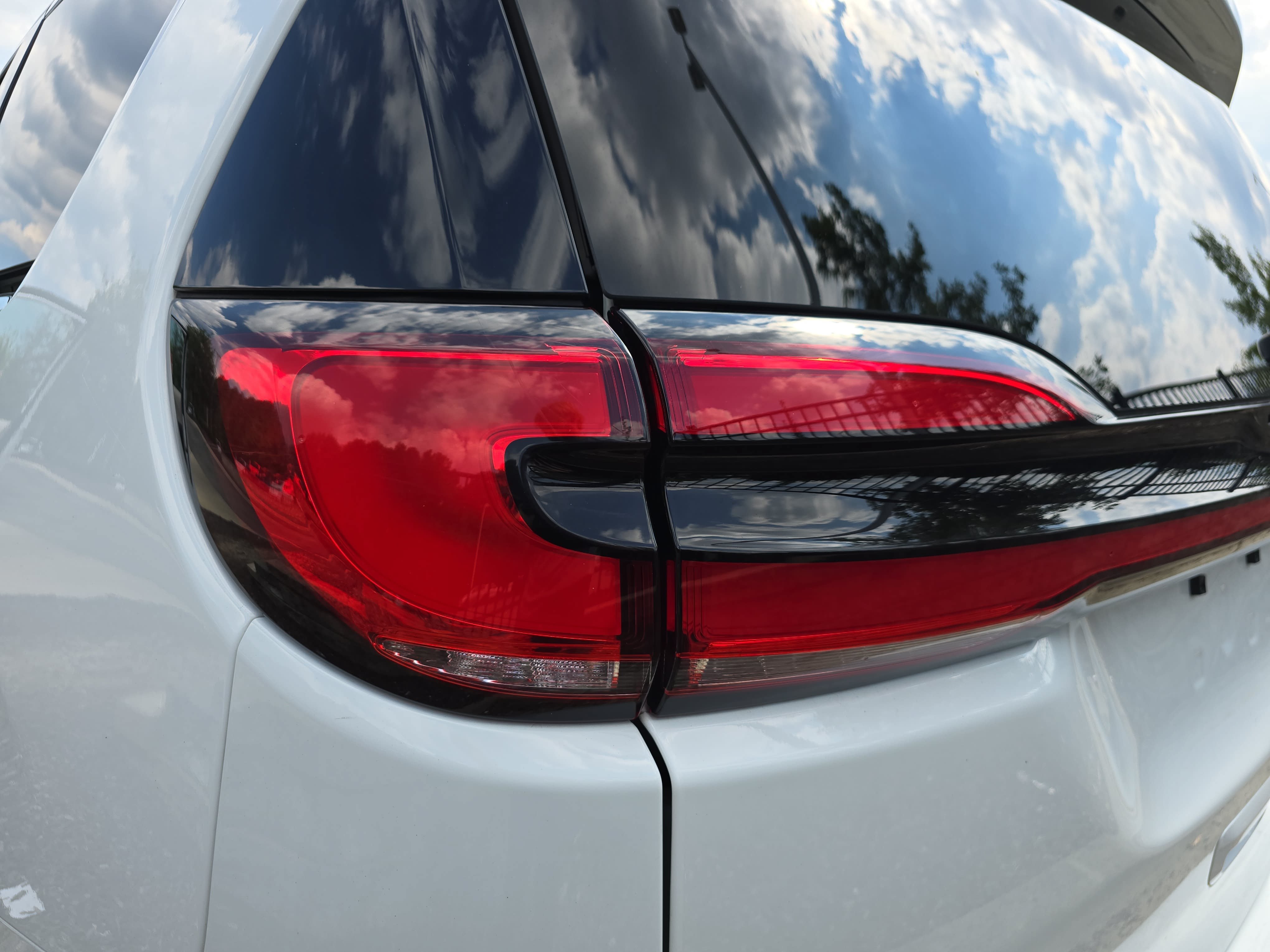Used 2021 Chrysler Pacifica Touring-L FWD image 31