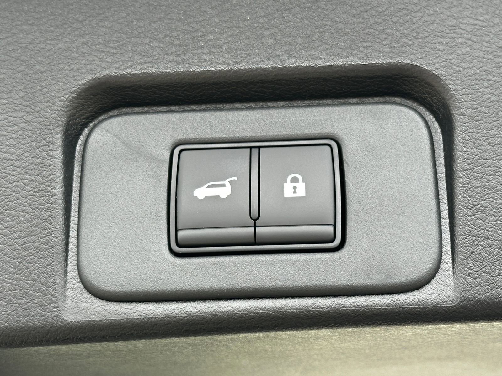 New 2026 Nissan Rogue SV image 20