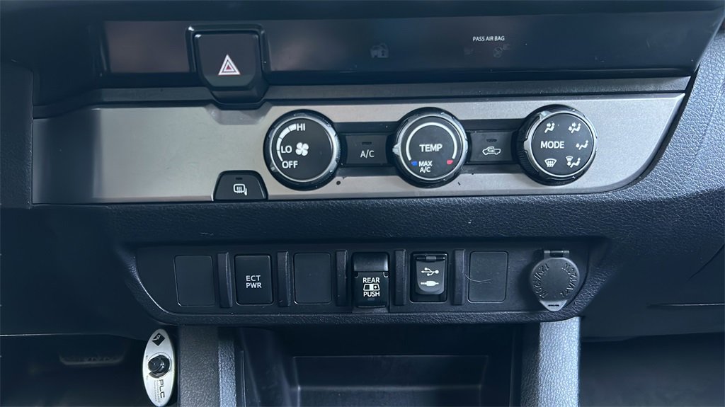 Used 2019 Toyota Tacoma SR5 image 31