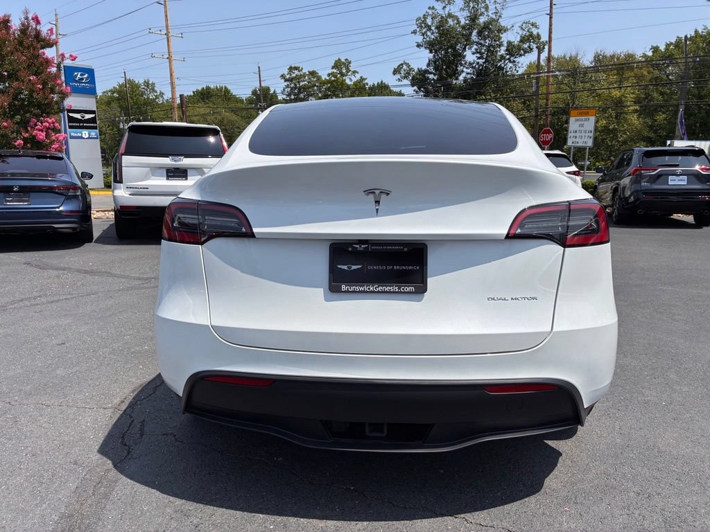 Used 2024 Tesla Model Y Long Range AWD/4WD image 6