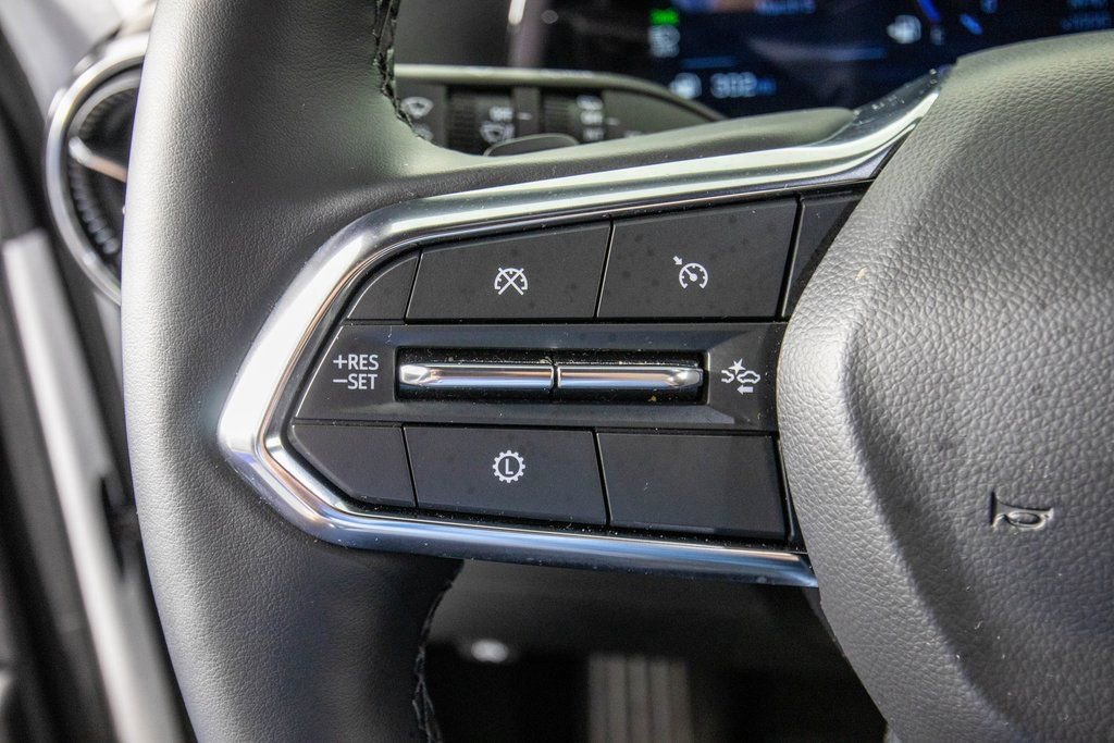 Used 2025 Chevrolet Equinox LT image 20