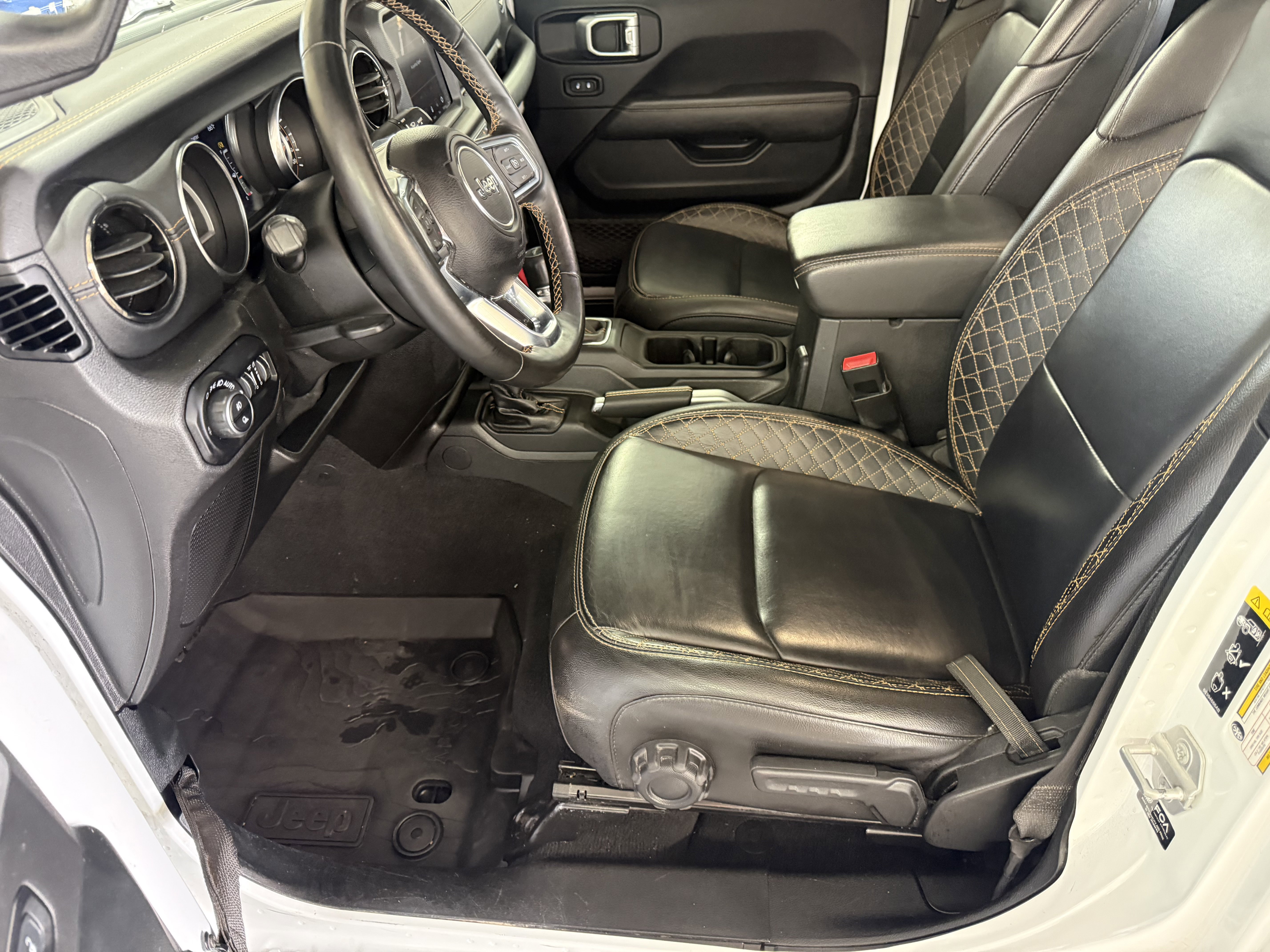 Used 2021 Jeep Gladiator Overland AWD/4WD image 20