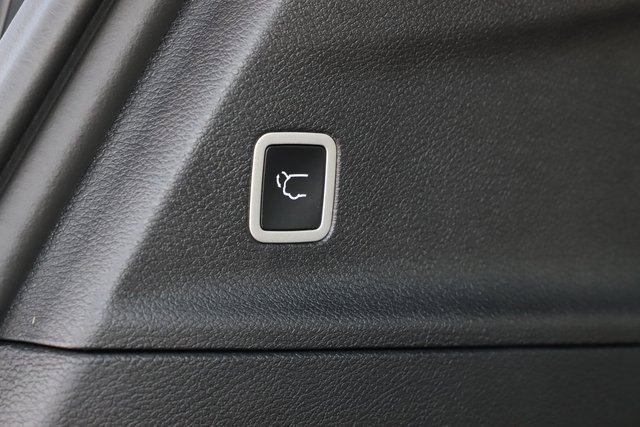 New 2026 Chrysler Pacifica Select image 9