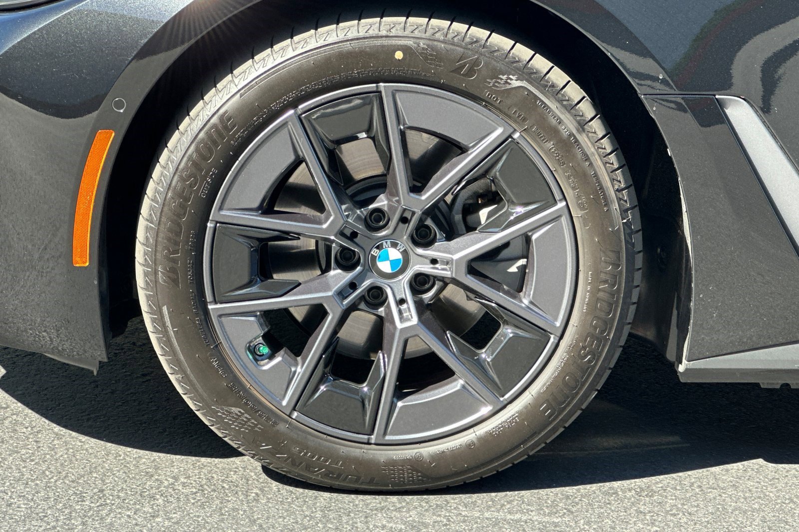 Used 2025 BMW i4 eDrive40 image 36